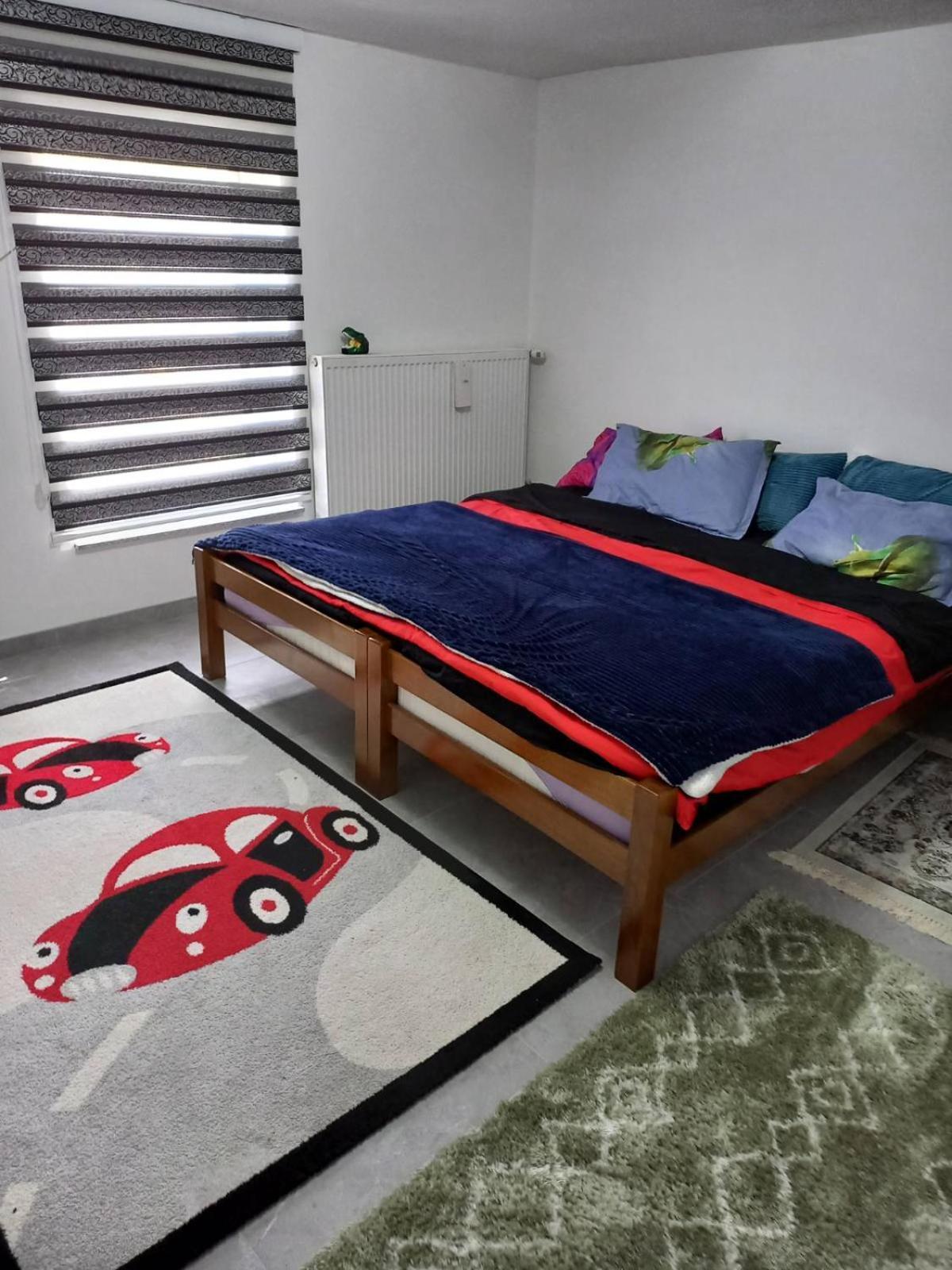 Kenan Apartment *